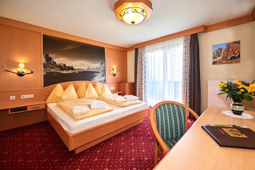 Hotel Jagdhof ラムサウ・アム・ダッハシュタイン エクステリア 写真